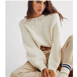Free People Carter Pullover Sweater Oversized Fuzzy Slouchy Cream Size Small